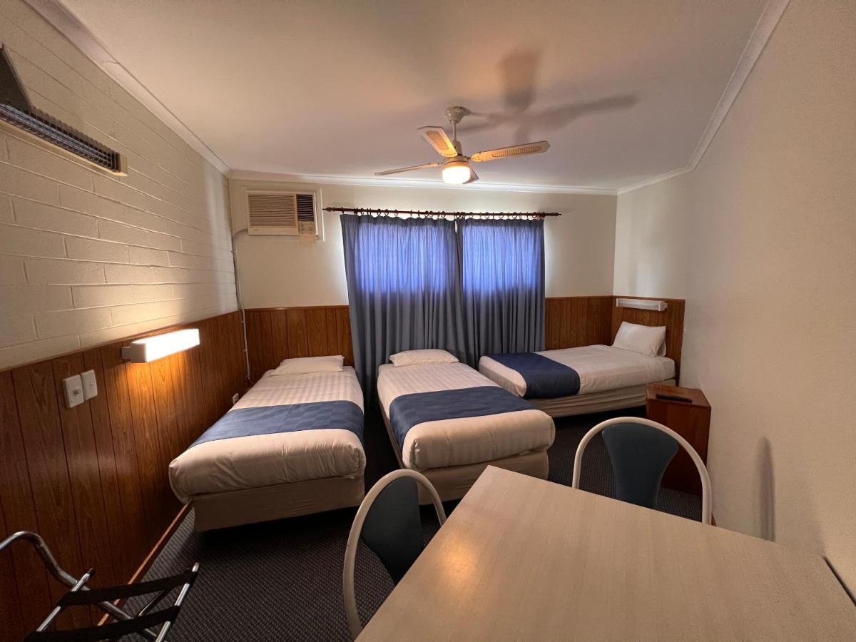 Sturt Motel Balranald Extérieur photo